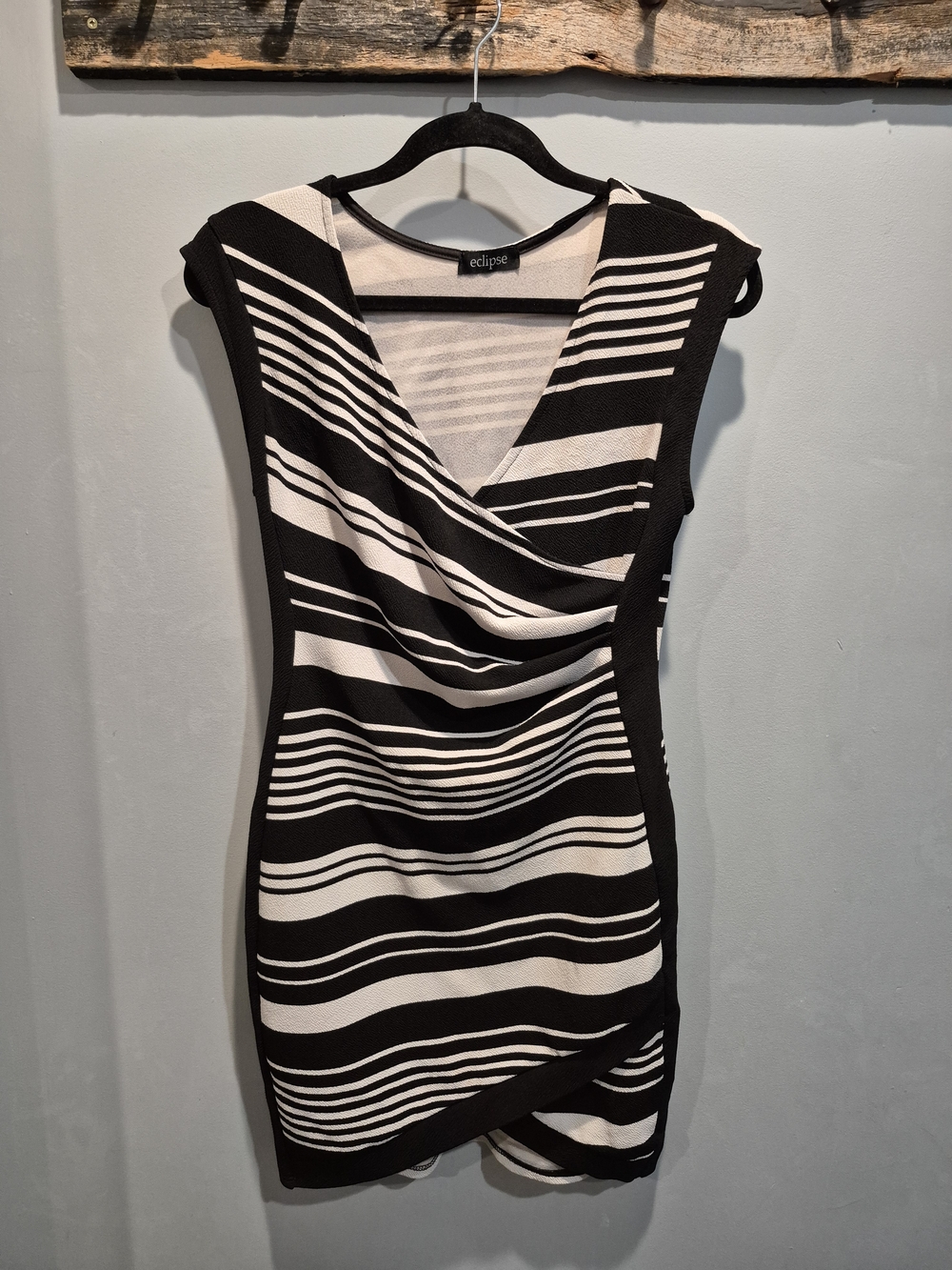 Eclipse Black & White Striped Sleeveless Wrap-Style Dress Size Large